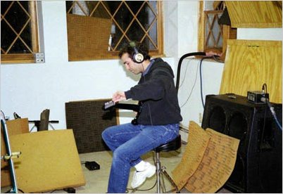 2000studioad2.jpg